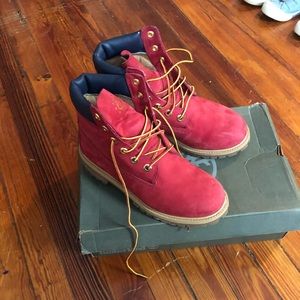 Red Timberland Constructions